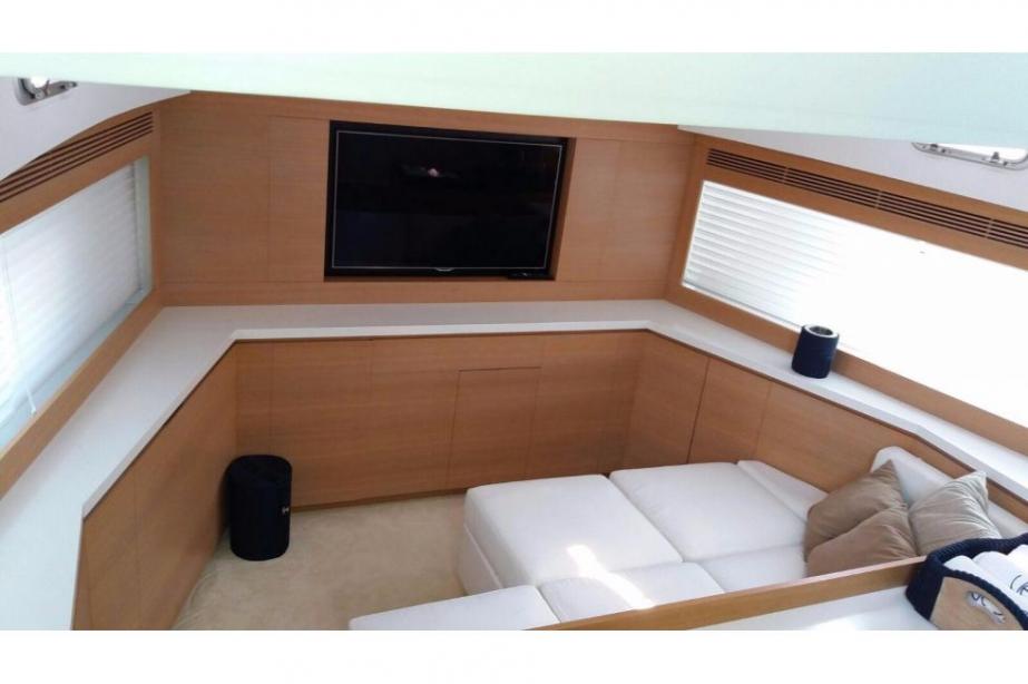 yacht Astondoa TopDeck 63