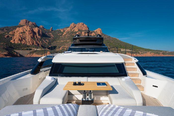 yacht Wanderlust